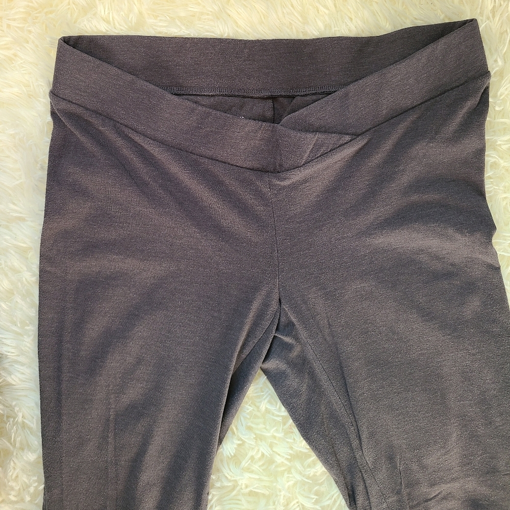 Maternity leggings size Medium